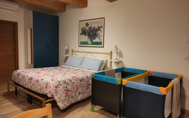 Casa Montefiore 13 LT nella tranquilla campagna Marchigiana