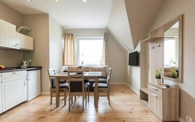 Apartment in Leba With a Garden