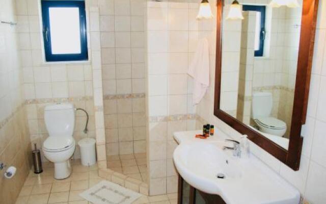 Plakoti Holiday Village