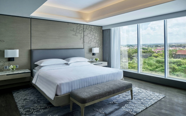 Yogyakarta Marriott Hotel – Guest Rooms – Sleman