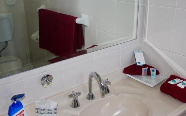 Town & Country Motor Inn