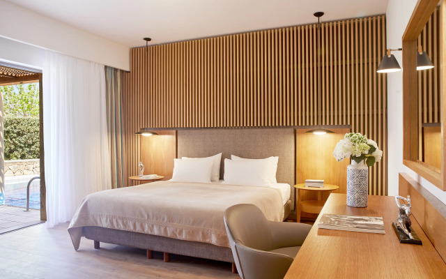 Minoa Palace Resort