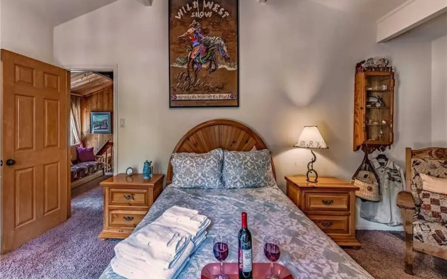 Paradise On The River Three Bedroom Cabin