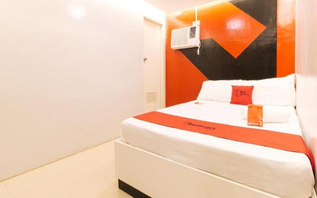 RedDoorz @ Walk Inn Hotel