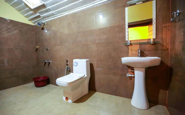 Chandragiri Bungalow by VOYE HOMES