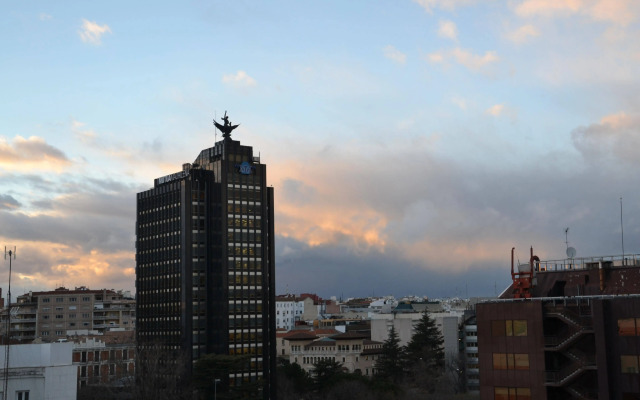 Hotel Serrano