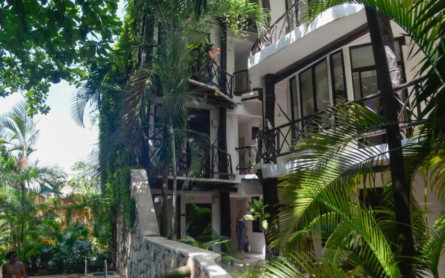 Siesta Fiesta Hotel
