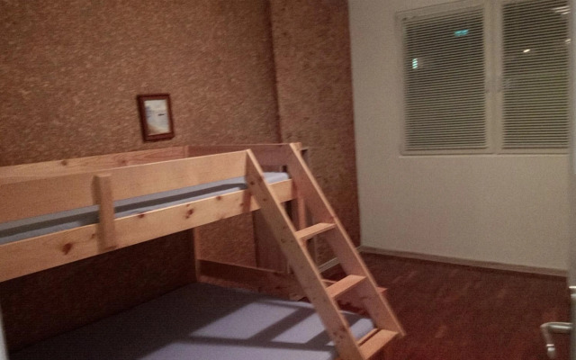 Просторен и добре обзаведен апартамент Oborishte 39 str