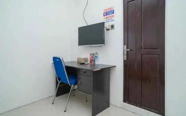 RedDoorz Syariah Near Jalan A Yani KM 8 Citraland