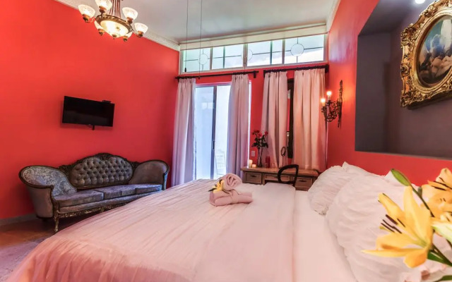 Garlands del Rio Riverside Boutique Hotel