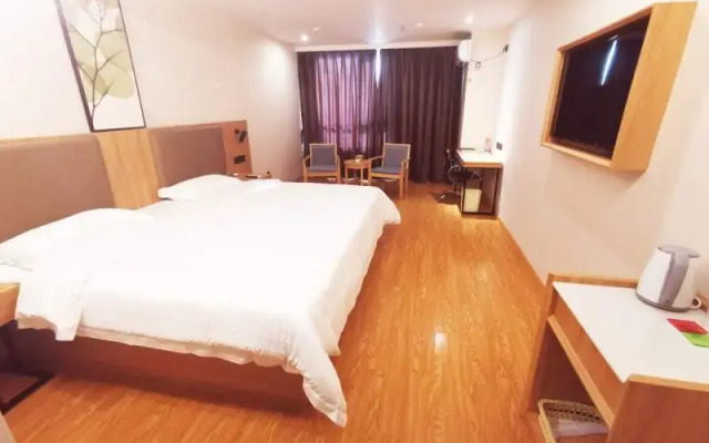 GreenTree Inn Qinzhou East Railway Station