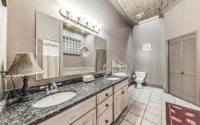 Cook Loft