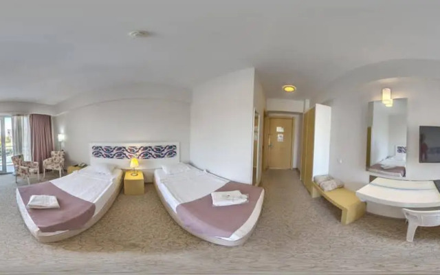 Larina Ninova Thermal Spa & Hotel