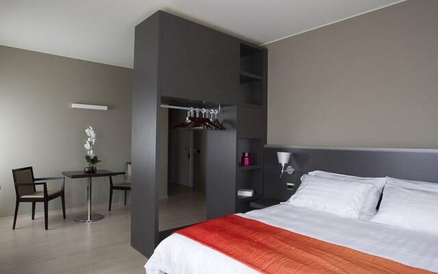 Zara Rooms & Suites