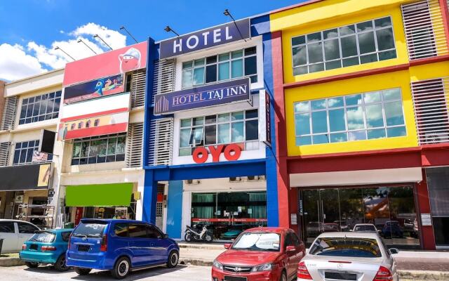 OYO 90282 Hotel Taj Seksyen 7