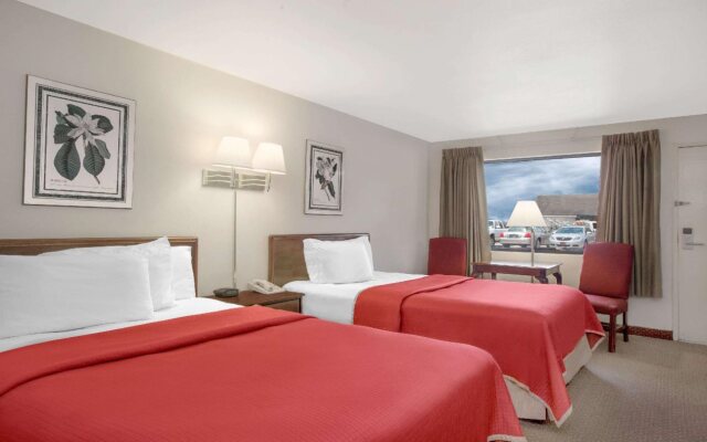 Travelodge Lafayette