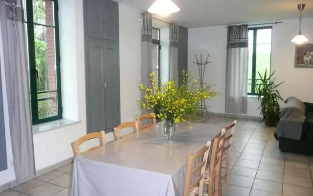 Gîte Saint-Just-la-Pendue, 4 pièces, 6 personnes - FR-1-496-52