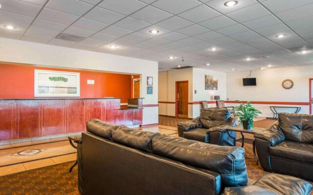 Clarion Inn and Events Center Pueblo North