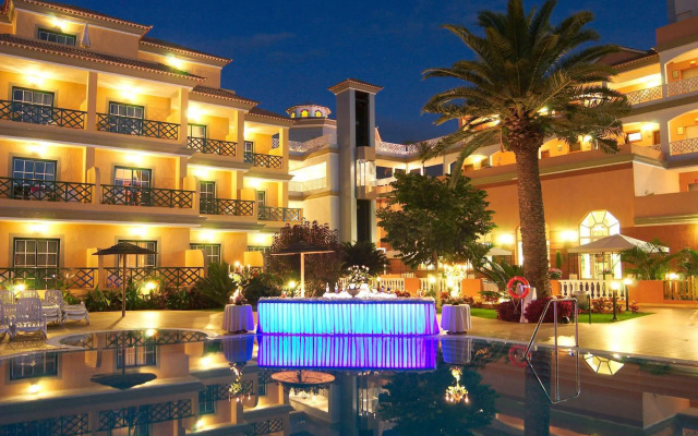 Hotel Riu Garoé