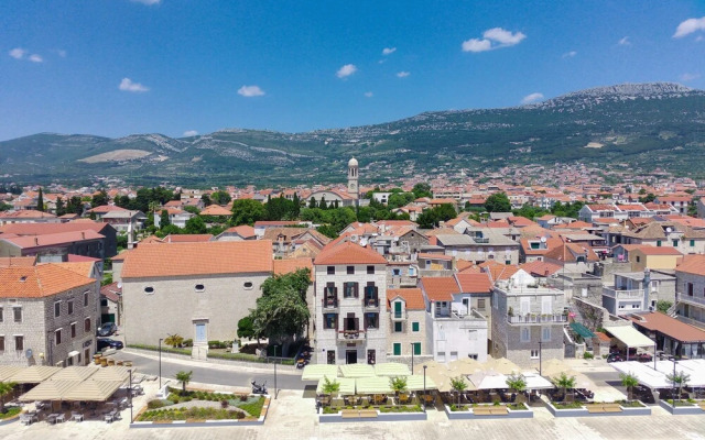 Luxury Apartment Perko