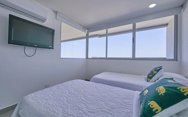 Artsy Oceanview Condo W Incredible Rooftop Pool