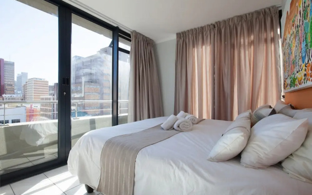 Four Seasons Apartments by CTHA