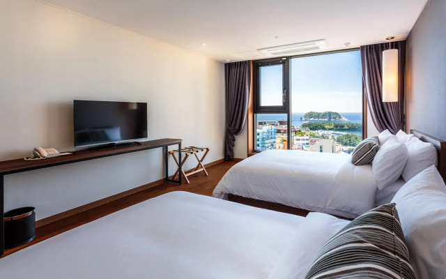 Vistacay Hotel Cheonjiyeon