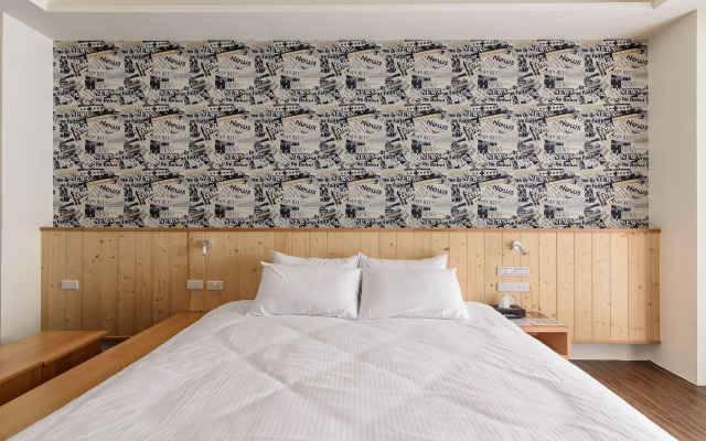 Treehouse Hostels