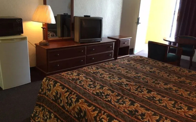 Ashburn Inn & RV Park