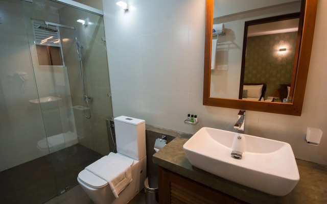 Ceyloni City Hotel