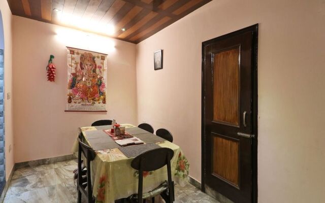 OYO 14125 Home Hill View 2BHK Clock Tower