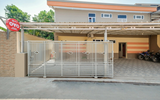 OYO 3972 Simega Residence