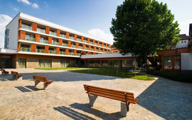 Terme Zrece – Hotel Atrij