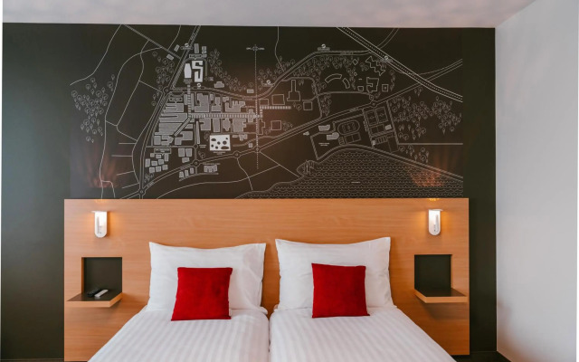 SwissTech Hotel