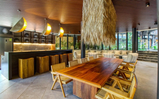 Miraluna B223 at Luum Zama