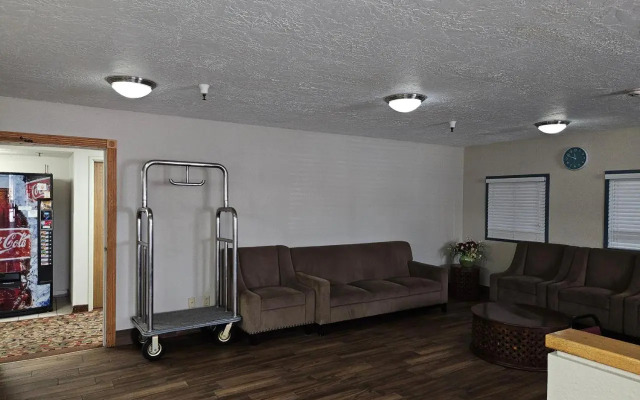 Super 8 Motel - Beaver