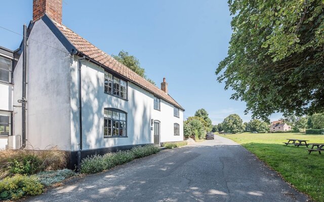 The Pond House, Westleton
