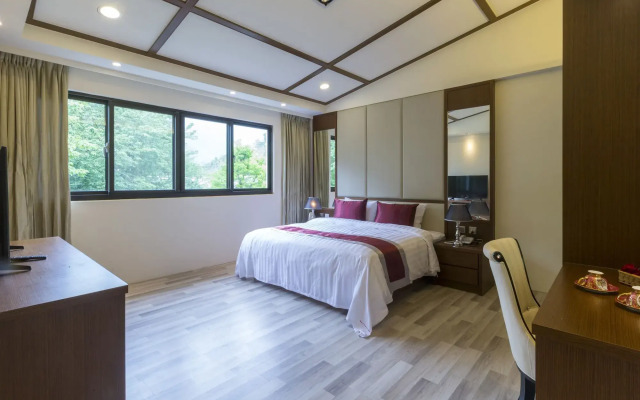 Huaman hot villa