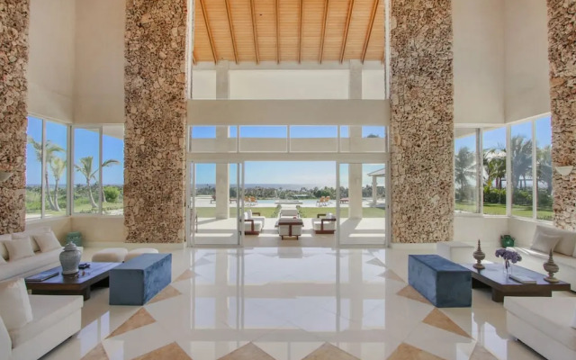 Stunning 6BR Villa With Ocean View in Cap Cana