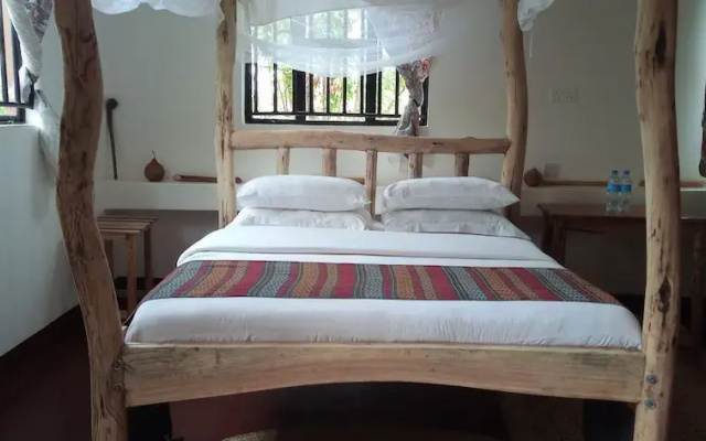 Karatu safari Camp Lodge