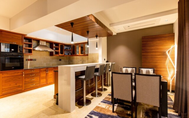 Blackwood Hotel and Apartments