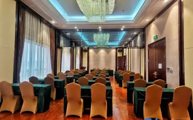 Xingyue International Hotel (Xianghuli Cultural Creative Ancient Street)