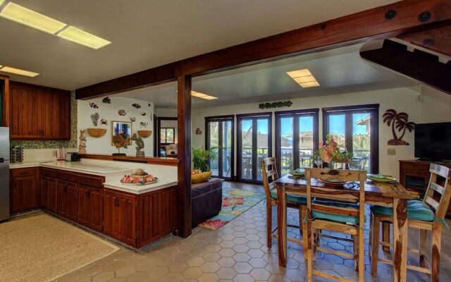 Black Sand Beach House 2 Bedroom Home