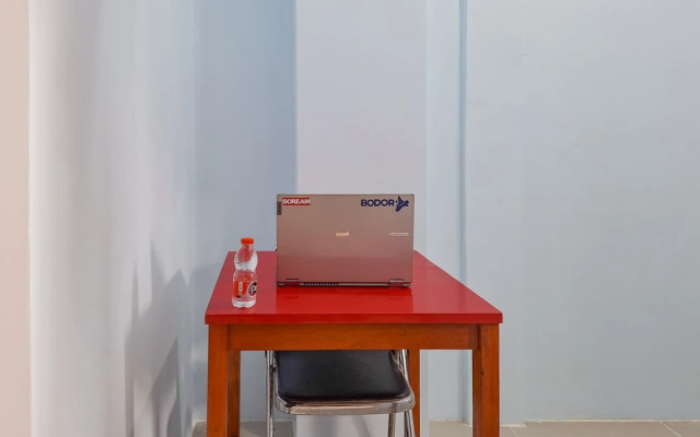 RedDoorz Syariah @ Borba Kesepuhan Cirebon – Guest Rooms – Cirebon