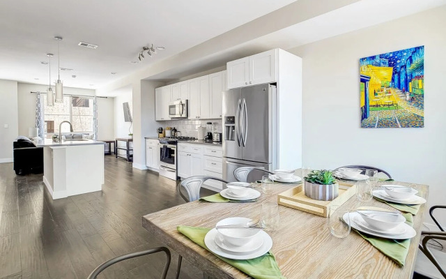 Scenic Dt Skyline! Walk To Sloan'S Lake!