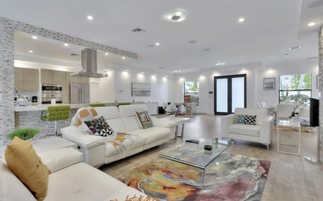 Lynora's Luxe Estate Modern Design