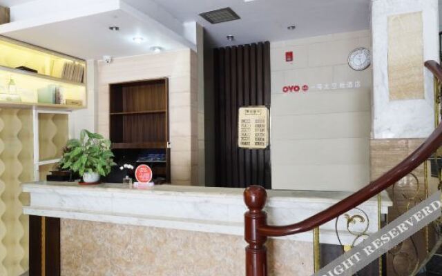 NO 1 Capsule Hotel Beihai