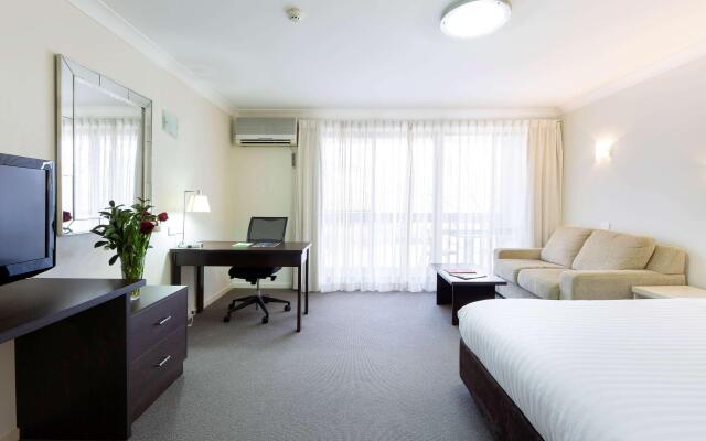 ibis Styles Canberra Tall Trees