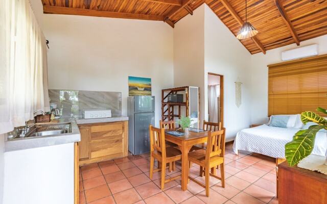 Ola Bonita BeachFront Apart Hotel