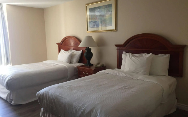 Toronto Plaza Hotel